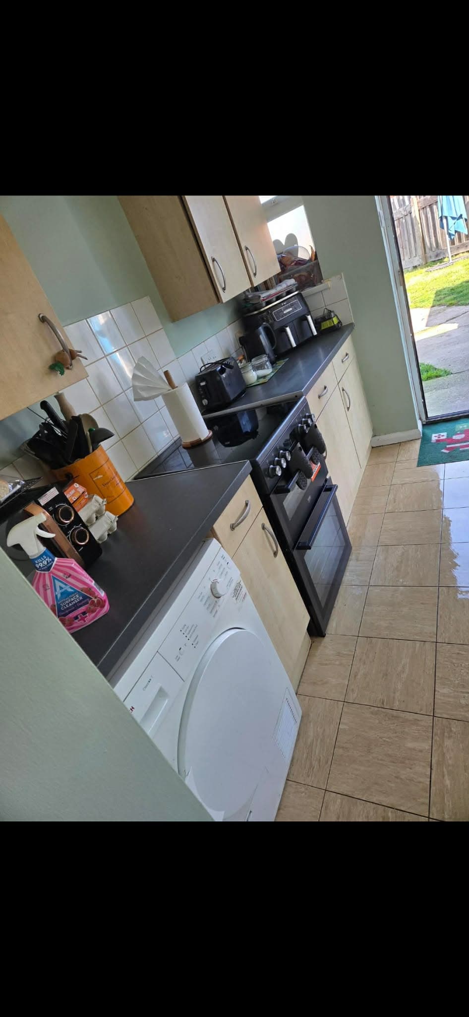 Kitchen cleaning example